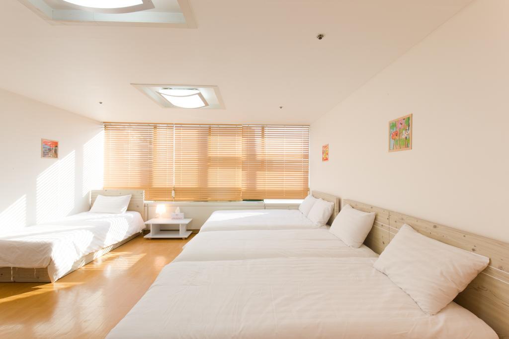 Hong Apartment Seoul