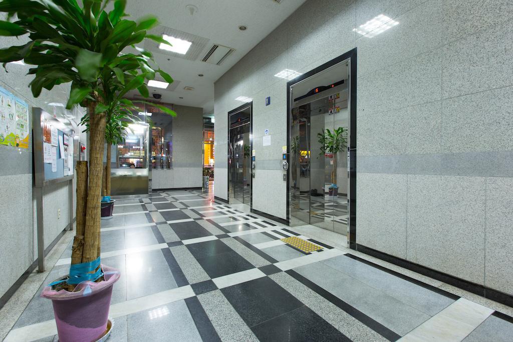 Apartment Hong *